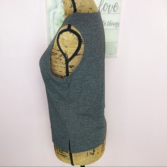 New York & Co. Sleeveless Popover Stretch Shirt Charcoal Gray Small Tank Top - Picture 2 of 8